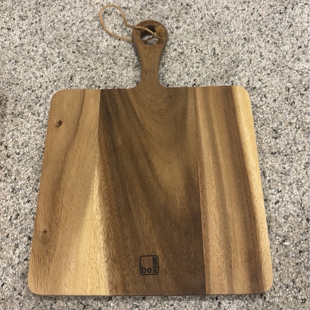 Be Home Acacia Small Square Serving Board 8x8
